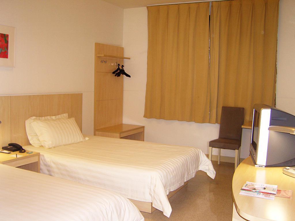 Jinjiang Inn - Shanghai Xinsong Road מראה חיצוני תמונה